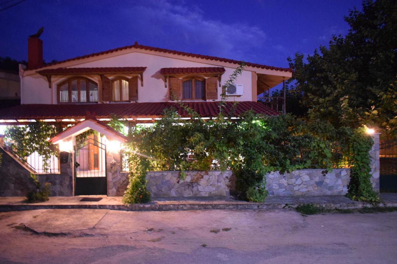 Family Villa Kalypso Oreu Exterior foto